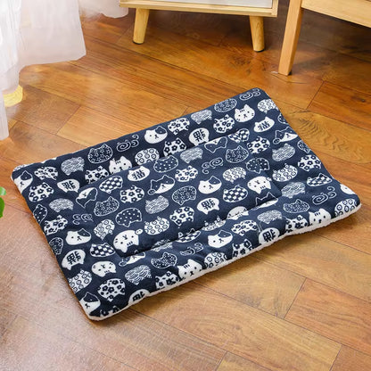 Flannel Pet Sleeping Mat - Cozy Dog Bed and Cat Litter Cushion for All Sizes, Ideal for Winter Use