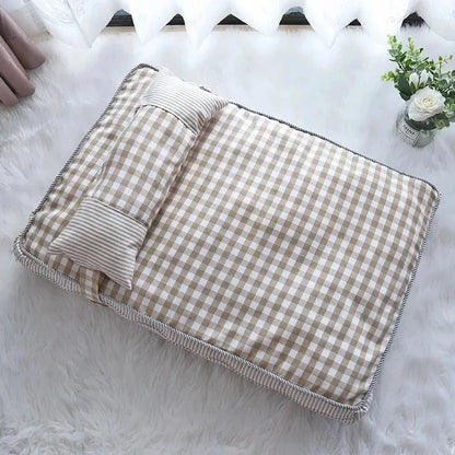 Winter Warm Cat Mats and Cushions - Cozy Beds and Habitats for Cats and Puppies