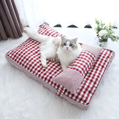 Winter Warm Cat Mats and Cushions - Cozy Beds and Habitats for Cats and Puppies