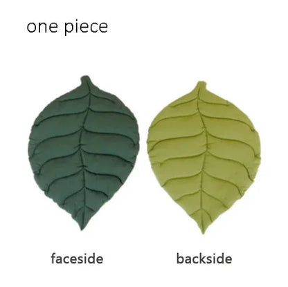 Soft Cotton Leaf-Shaped Cat and Dog Bed Mat - Double-Sided Washable Sleep Blanket for Pets