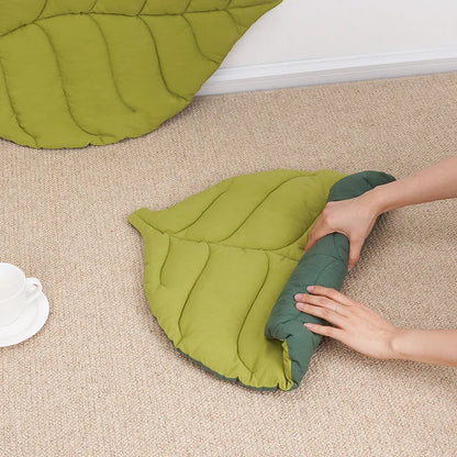 Soft Cotton Leaf-Shaped Cat and Dog Bed Mat - Double-Sided Washable Sleep Blanket for Pets