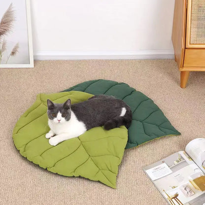 Soft Cotton Leaf-Shaped Cat and Dog Bed Mat - Double-Sided Washable Sleep Blanket for Pets