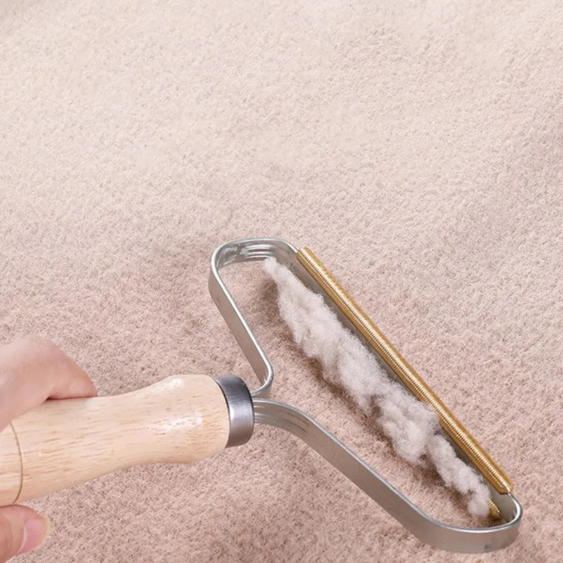 Pet Hair Removal Brush for Cats and Dogs - Portable Manual Wool Comb